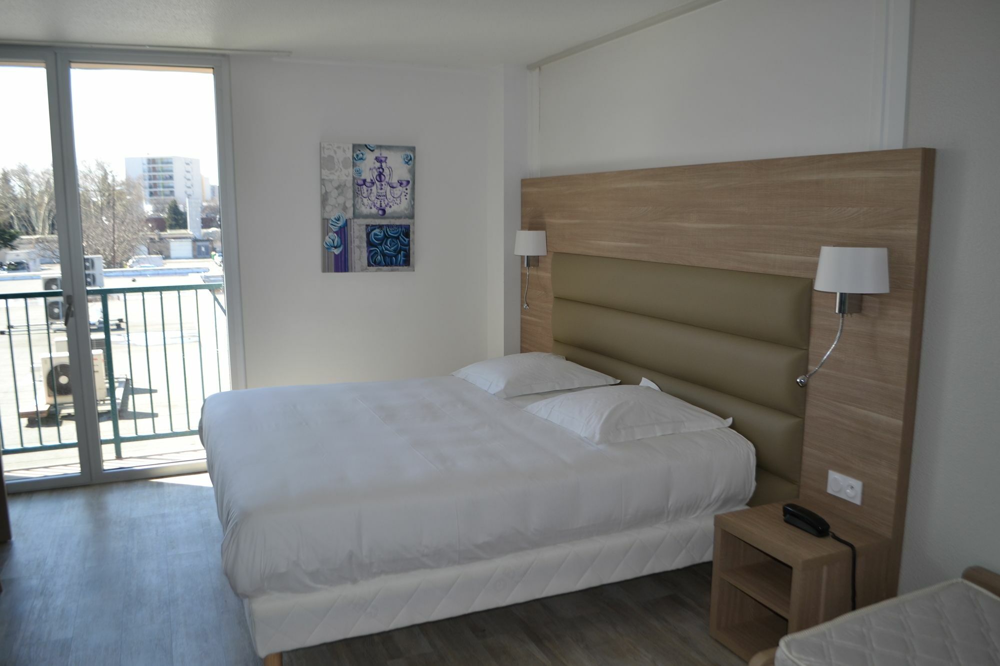 Yes Hotel Avignon Exterior photo